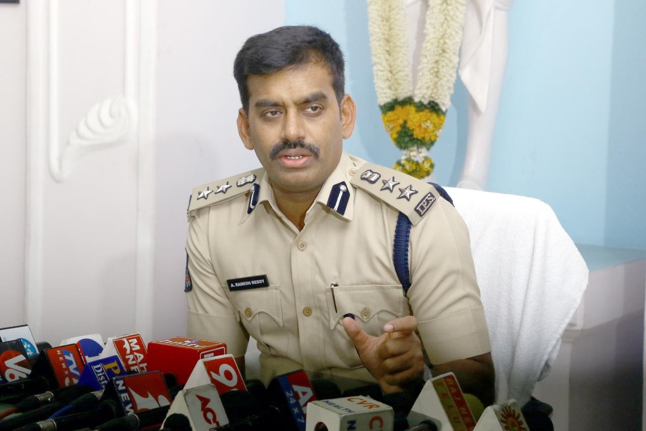 Tirupati Sp Ramesh Reddy Cracks Down On Sand Mafia Deccan Mirror