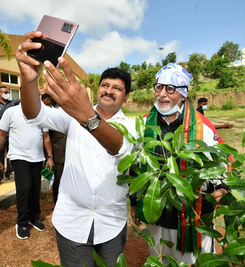 MP Santosh Kumar taking a Selfie with Super Star Amitabh Bachchan.