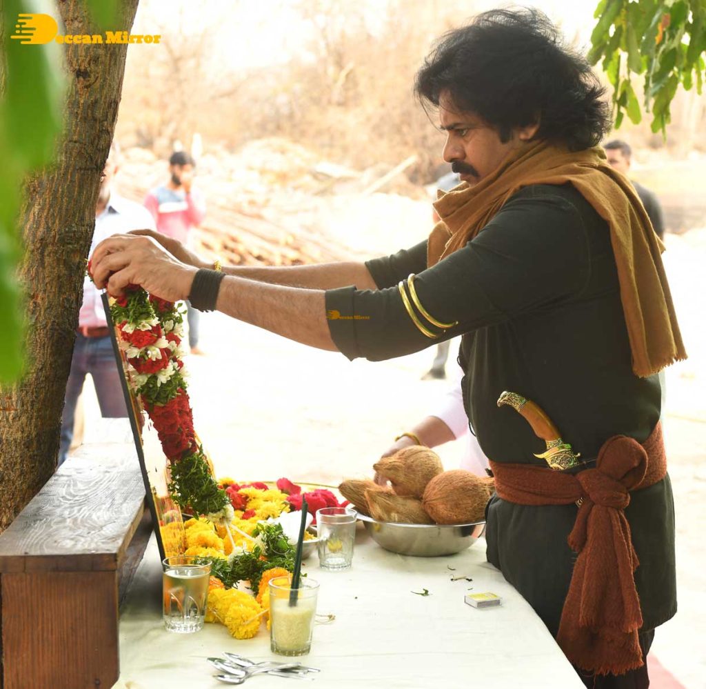 Pawan Kalyan latest stills from Hari Hara Veera Mallu