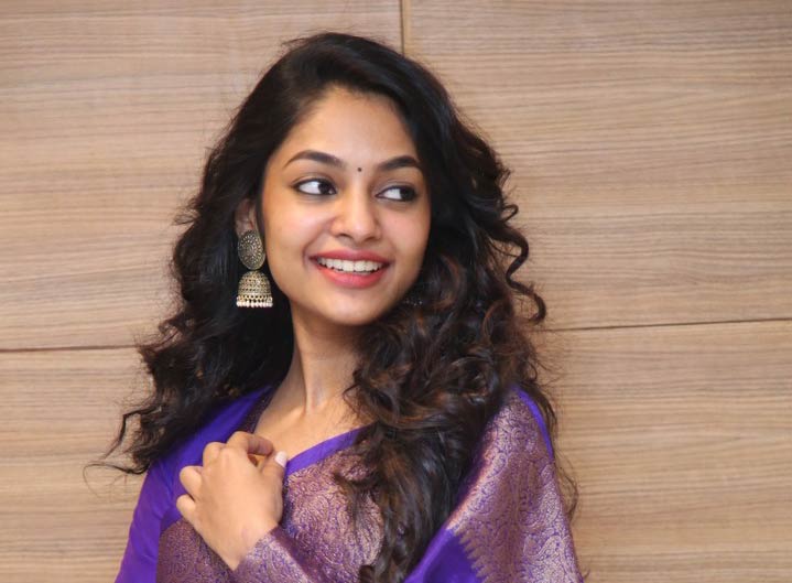 ivana-deccan-mirror