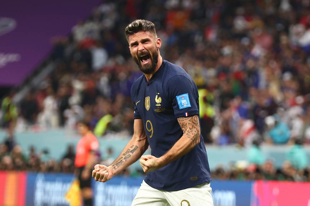 Olivier Giroud scores a goal against England in Football world cup