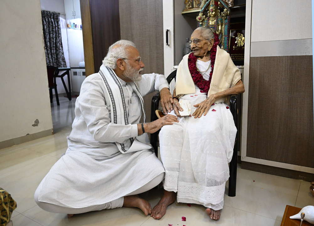 Prime_Minister_Narendra_Modi_meets_his_mother_on_her_99th_birthday