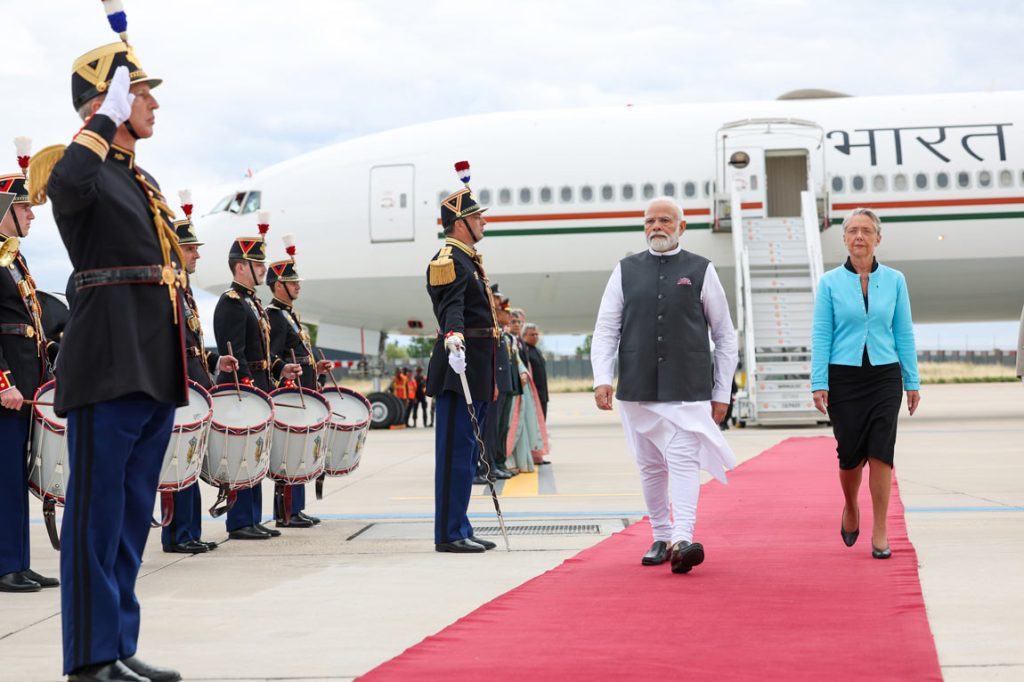 PM Modi arrives in France