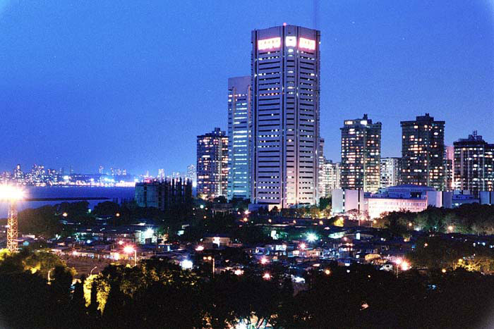 mumbai-night-skyline