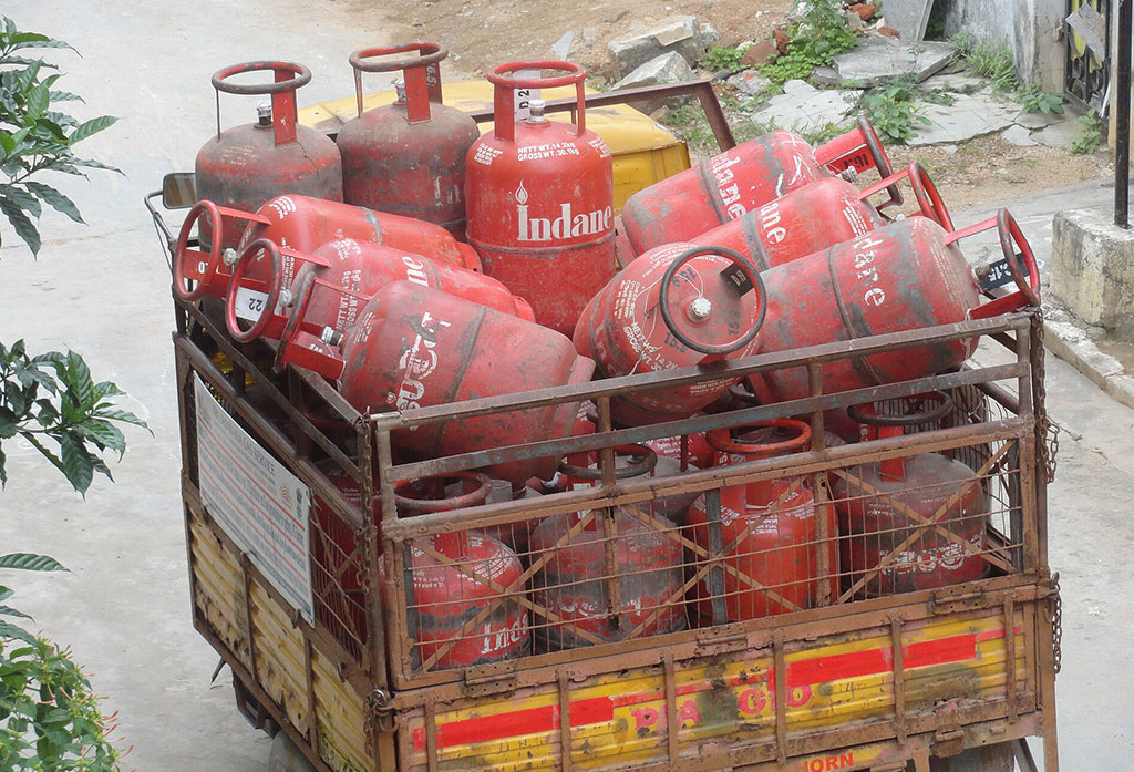 india-gas-cylinders