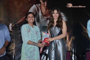 Hansika Motwani attends the movie 105 Minutes Press Meet
