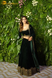 Kriti Sanon and Nupur Sanon's Diwali Party attended by Rakul Preet Singh and Ananya Panday