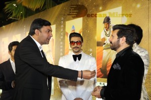 83 movie premiere held in Mumbai attended by cricketers Kapil Dev and Srikanth