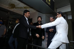 83 movie premiere held in Mumbai attended by cricketers Kapil Dev and Srikanth