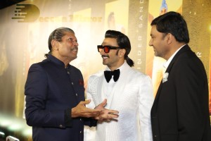 83 movie premiere held in Mumbai attended by cricketers Kapil Dev and Srikanth