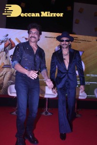 83 movie team interacts with media on December 23, 2021