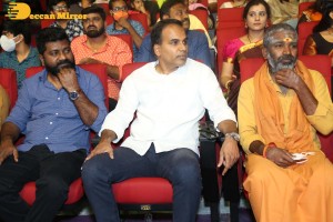 Sai Pallavi, Keerthy Suresh, Rashmika and Khushbu at the pre-release function of Aadavallu Meeku Johaarlu