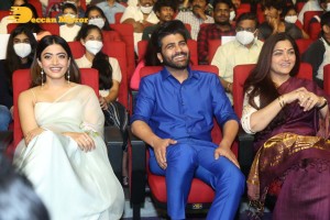 Sai Pallavi, Keerthy Suresh, Rashmika and Khushbu at the pre-release function of Aadavallu Meeku Johaarlu