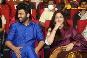 Sai Pallavi, Keerthy Suresh, Rashmika and Khushbu at the pre-release function of Aadavallu Meeku Johaarlu