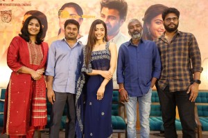 Pictures of Aadavallu Meeku Johaarlu Pre-Release Press Meet - attended by Rashmika Mandanna, Jhansi and others.