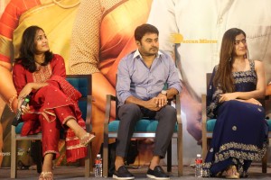 Pictures of Aadavallu Meeku Johaarlu Pre-Release Press Meet - attended by Rashmika Mandanna, Jhansi and others.