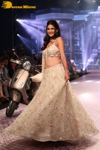 Aahana Kumra ramp walk at Bombay Times Fashion Week