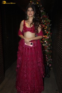 Aaliyah Kashyap sundowner party attended by Khushi Kapoor, Orry, Anjini Dhawan, Alaya F, and others