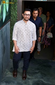 Aamir Khan launches Shobhaa De’s book Insatiable on Feb 10, 2023