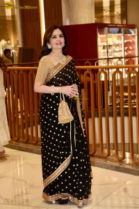 Abu Jani Sandeep Khosla Store Launch attended by Nita Ambani, Sonali Bendre, and other Celebrities