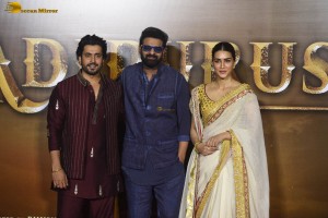 Adipurush Trailer Launch attended by Prabhas, Kriti Sanon and Om Raut