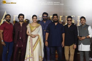 Adipurush Trailer Launch attended by Prabhas, Kriti Sanon and Om Raut