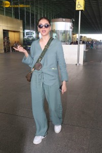 actress aditi rao hydari spotted at the airport
