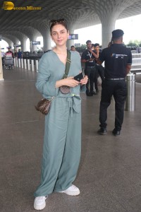 actress aditi rao hydari spotted at the airport