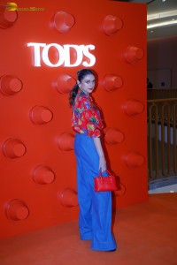 actress Aditi Rao Hydari sports a chic look at an event
