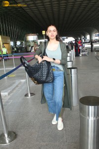 Aditi Rao Hydari gorgeous looks at mumbai airport
