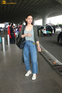 Aditi Rao Hydari gorgeous looks at mumbai airport