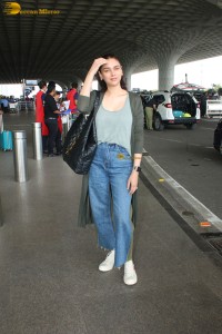 Aditi Rao Hydari gorgeous looks at mumbai airport