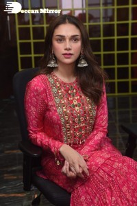 Aditi-Rao-Hydari-1