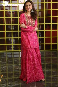 Aditi-Rao-Hydari-109