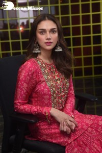 Aditi-Rao-Hydari-11
