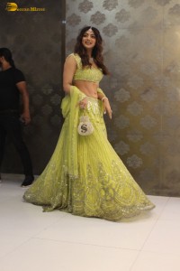 Adnaan Shaikh and Ayesha’s wedding reception attended by Akanksha Puri, Jannat Zubair, Shivani Kumari, and others