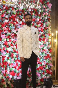 Adnaan Shaikh and Ayesha’s wedding reception attended by Akanksha Puri, Jannat Zubair, Shivani Kumari, and others