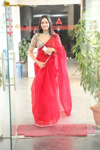 indian actress aishwyara dutta gorgeous looks in a red saree