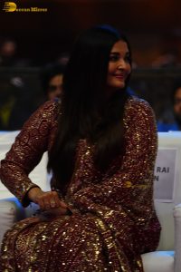 bollywood star Aishwarya Rai in a red salwar dress at ponniyin selvan event