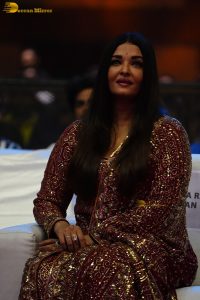 bollywood star Aishwarya Rai in a red salwar dress at ponniyin selvan event