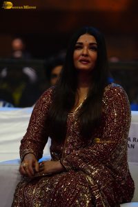 bollywood star Aishwarya Rai in a red salwar dress at ponniyin selvan event