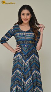 Indian Actress Aishwarya Raj Bhakuni photoshoot in a blue salwar dress