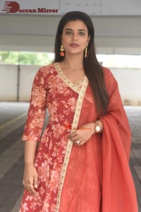 Aishwarya-Rajesh-48
