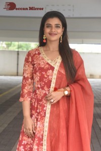 Aishwarya-Rajesh-49