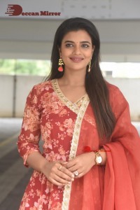 Aishwarya-Rajesh-51
