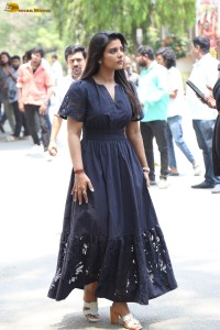 actress Aishwarya Rajesh lovely looks in a black dress
