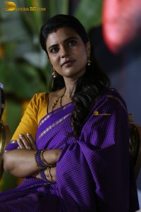 actress Aishwarya Rajesh gorgeous in a blue saree