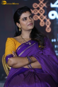 actress Aishwarya Rajesh gorgeous in a blue saree