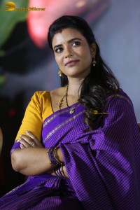 actress Aishwarya Rajesh gorgeous in a blue saree