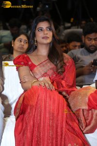 Aishwarya Rajesh pretty in a orange red saree